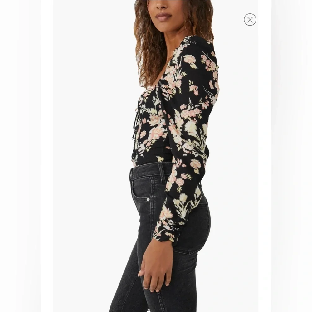 NWT. $98R. Free People Hilary Top. Size M. Black Combo